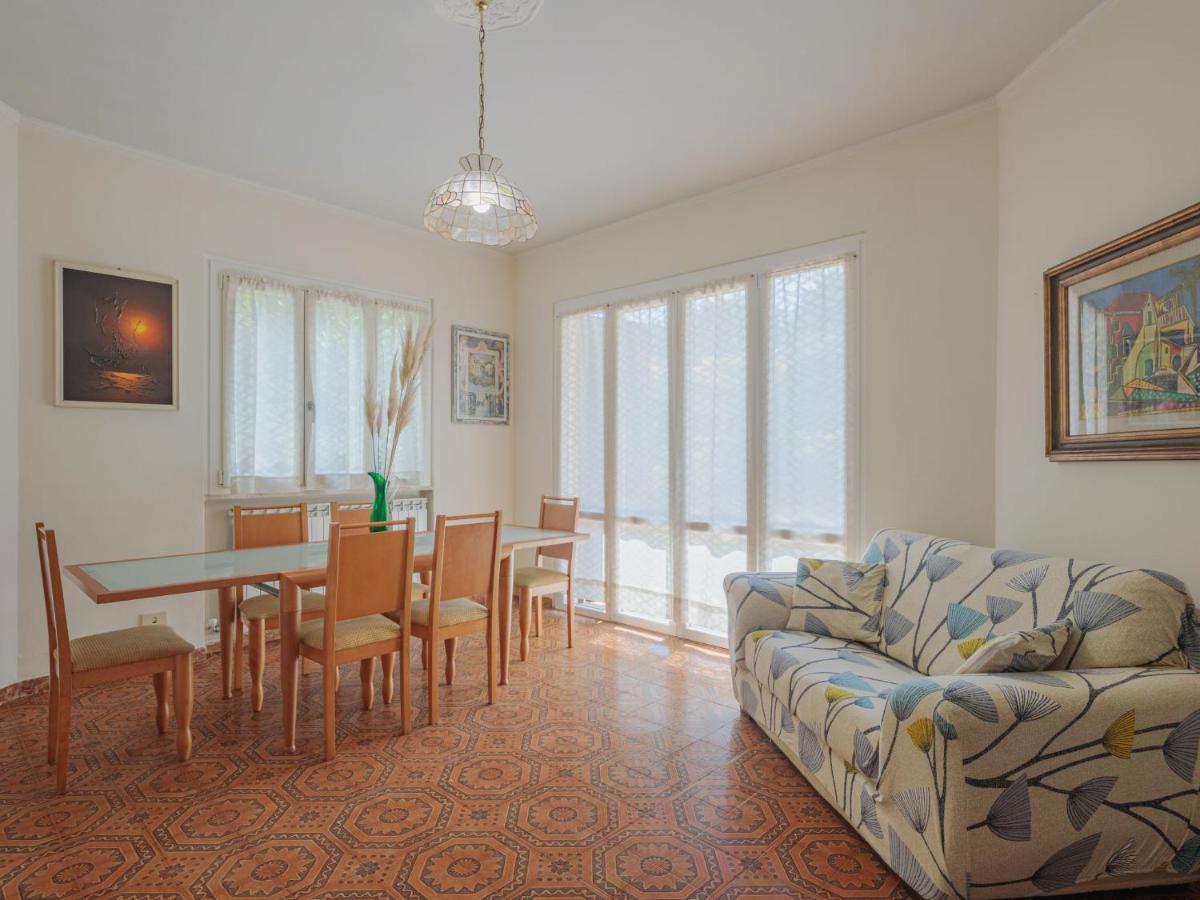 Holiday Home Antonia By Interhome Марина-ді-П'єтразанта Екстер'єр фото